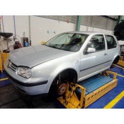volkswagen golf iv berlina (1j1) del año 2002