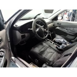 nissan almera (n16/e) del año 2000