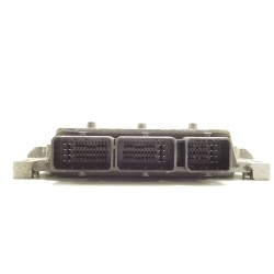 Recambio de centralita motor uce para ford fiesta (cb1) titanium referencia OEM IAM 8V2112A650EC  