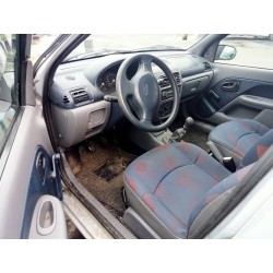 renault clio i phase iii del año 1999