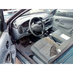 renault megane i berlina hatchback (ba0) del año 1998