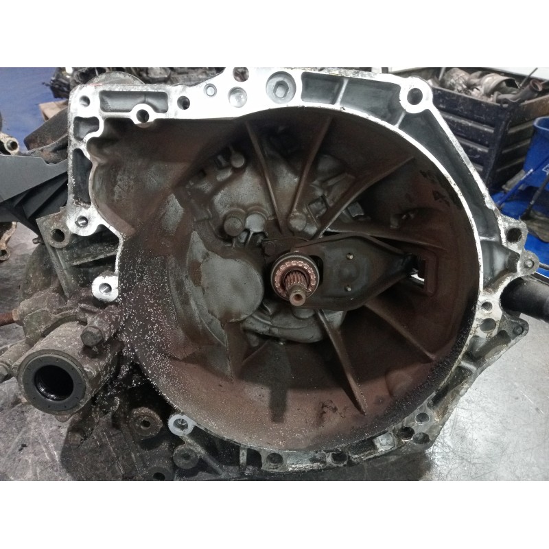 Recambio de caja cambios para peugeot partner kasten referencia OEM IAM 20DP33  