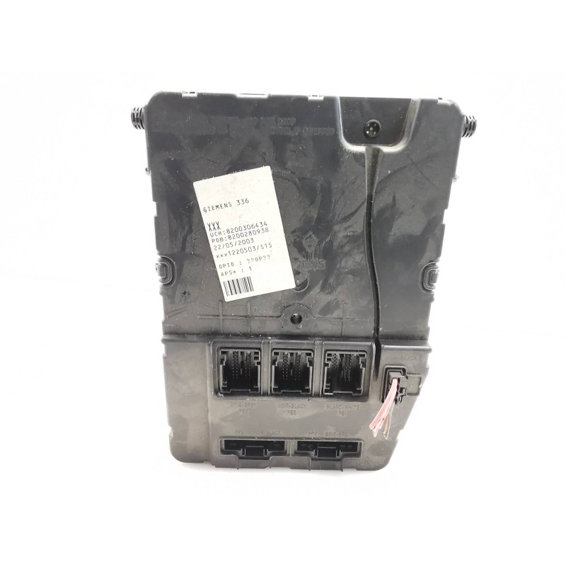 Recambio de uch para renault megane ii berlina 5p confort authentique referencia OEM IAM 8200306434 Recambio de uch para renault megane ii berlina 5p confort authentique referencia OEM IAM 8200306434