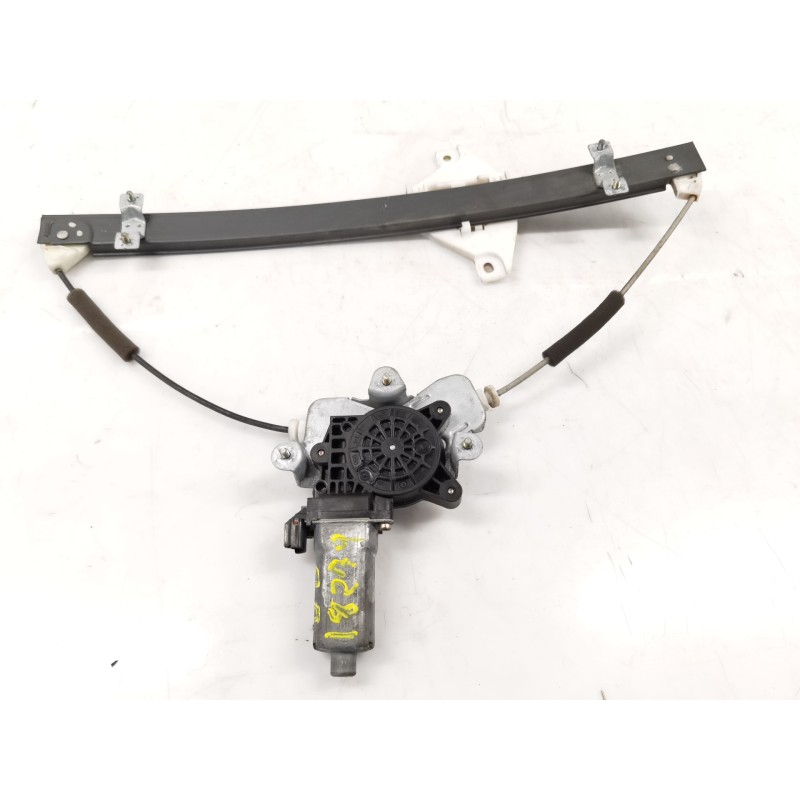 Recambio de elevalunas delantero derecho para ssangyong rodius xdi premium referencia OEM IAM Recambio de elevalunas delantero derecho para ssangyong rodius xdi premium referencia OEM IAM