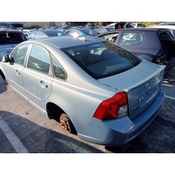 volvo s40 berlina del año 2010