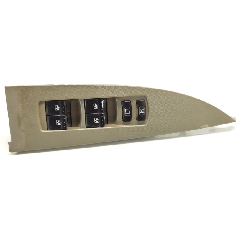 Recambio de mando elevalunas delantero izquierdo para ssangyong kyron referencia OEM IAM 7225009000 Recambio de mando elevalunas delantero izquierdo para ssangyong kyron referencia OEM IAM 7225009000