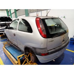opel corsa c del año 2003