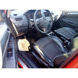 opel astra h berlina del año 2005