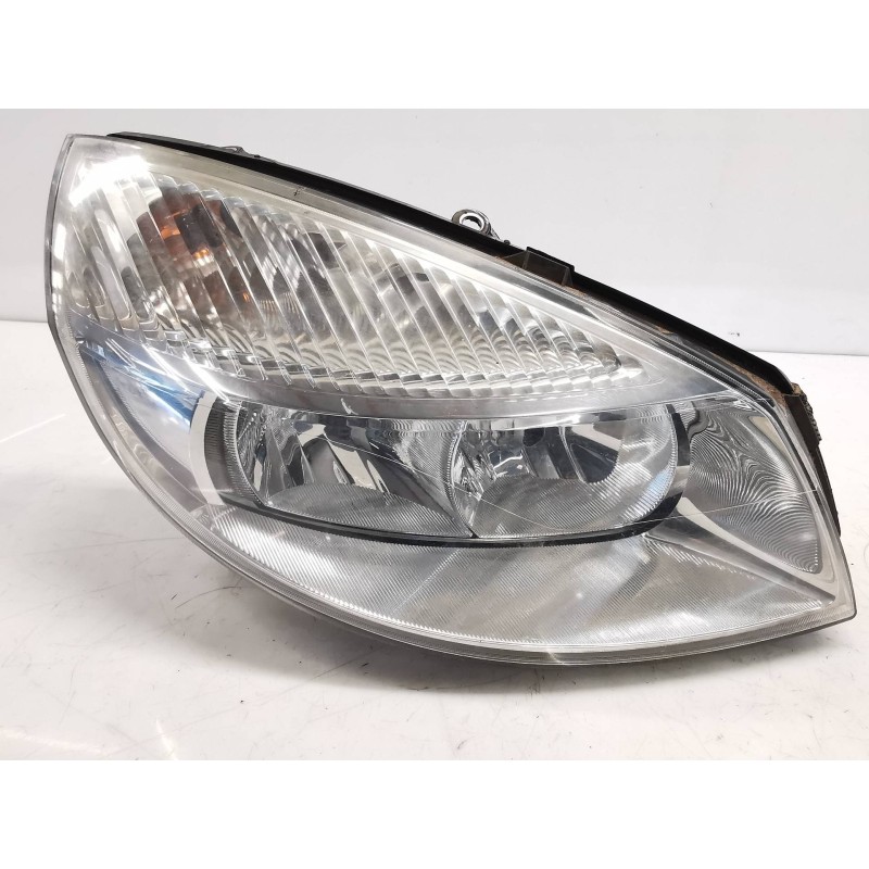 Recambio de faro derecho para renault scenic ii 1.6 16v referencia OEM IAM 7700432097 Recambio de faro derecho para renault scenic ii 1.6 16v referencia OEM IAM 7700432097