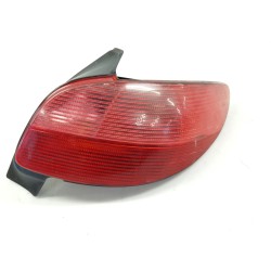 Recambio de piloto trasero derecho para peugeot 206 berlina xr referencia OEM IAM 6351P1  