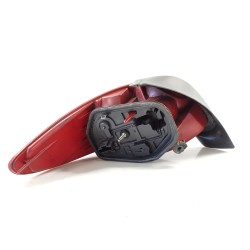 Recambio de piloto trasero derecho para peugeot 206 berlina xr referencia OEM IAM 6351P1  