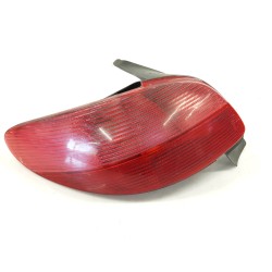 Recambio de piloto trasero izquierdo para peugeot 206 berlina xr referencia OEM IAM 6350P1  