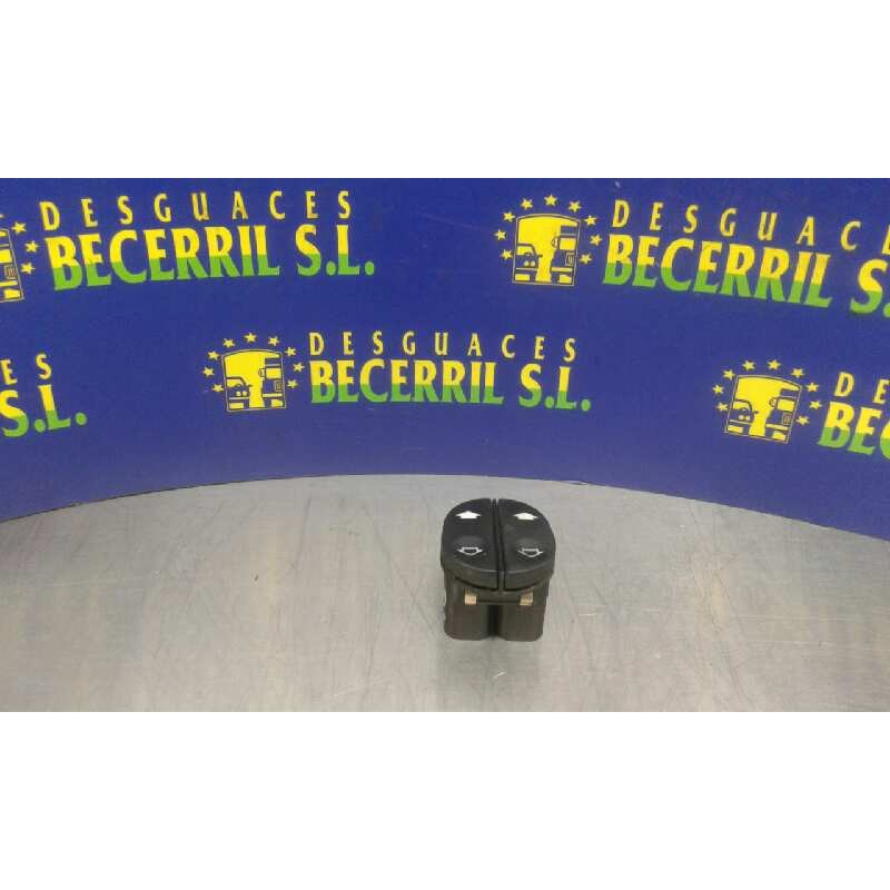 Recambio de mando elevalunas delantero izquierdo para ford fiesta berlina valore referencia OEM IAM Recambio de mando elevalunas delantero izquierdo para ford fiesta berlina valore referencia OEM IAM
