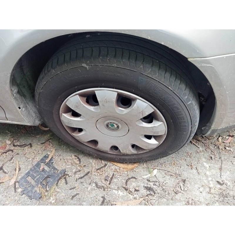 Recambio de neumático para skoda octavia berlina (1z3) elegance referencia OEM IAM  195/65R15 91H 