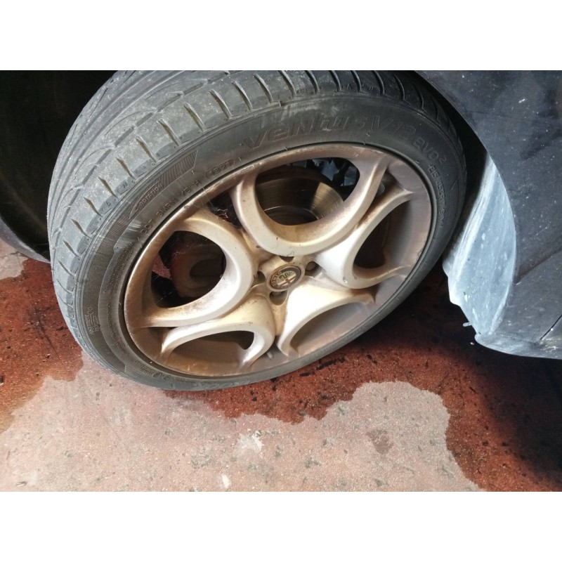 Recambio de neumático para alfa romeo mito (145) distinctive referencia OEM IAM  215/45ZR17 91Y 