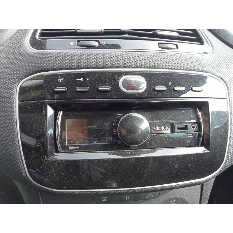 Recambio de sistema audio / radio cd para fiat punto (199) easy referencia OEM IAM   