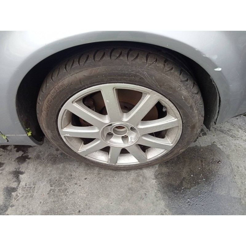 Recambio de neumático para audi a4 avant (8e) 2.5 tdi (120kw) referencia OEM IAM 235/45ZR17 97Y Recambio de neumático para audi a4 avant (8e) 2.5 tdi (120kw) referencia OEM IAM 235/45ZR17 97Y