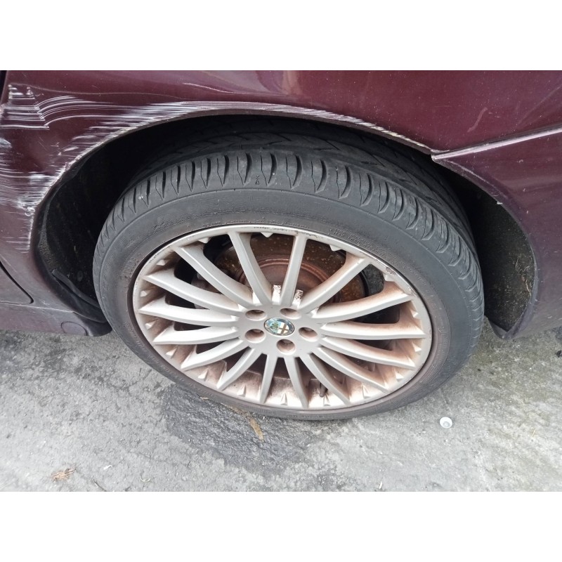 Recambio de neumático para alfa romeo 156 1.9 jtd 16v distinctive referencia OEM IAM  215/45R17 91Y 