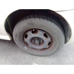Recambio de neumático para volkswagen polo berlina (6n1) básico referencia OEM IAM  185/55R14 80H 