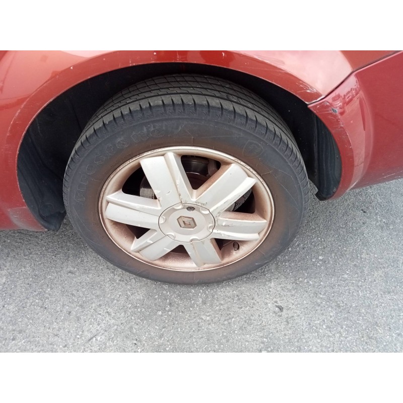 Recambio de neumático para renault megane ii familiar authentique referencia OEM IAM 205/55R16 91V Recambio de neumático para renault megane ii familiar authentique referencia OEM IAM 205/55R16 91V