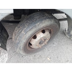 Recambio de neumático para nissan cabstar 01.04  cabina simple cabina individual referencia OEM IAM  195/70R15C 