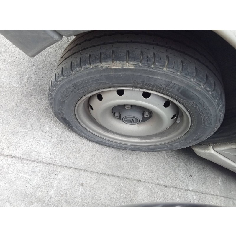 Recambio de neumático para citroën berlingo 1.9 d 600 furg. referencia OEM IAM 175/65R14C Recambio de neumático para citroën berlingo 1.9 d 600 furg. referencia OEM IAM 175/65R14C