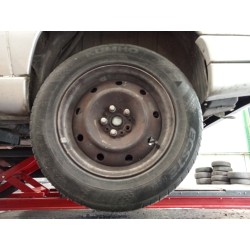 Recambio de neumático para citroën jumpy 2.0 hdi sx familiar (5/6 asientos) referencia OEM IAM  205/65R15 94V 