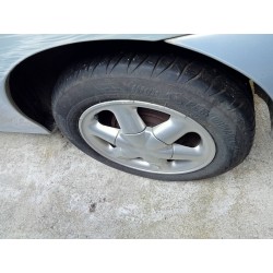 Recambio de neumático para renault megane i fase 2 gandtour (ka..) 1.6 16v authentique referencia OEM IAM  185/60R15 84H 