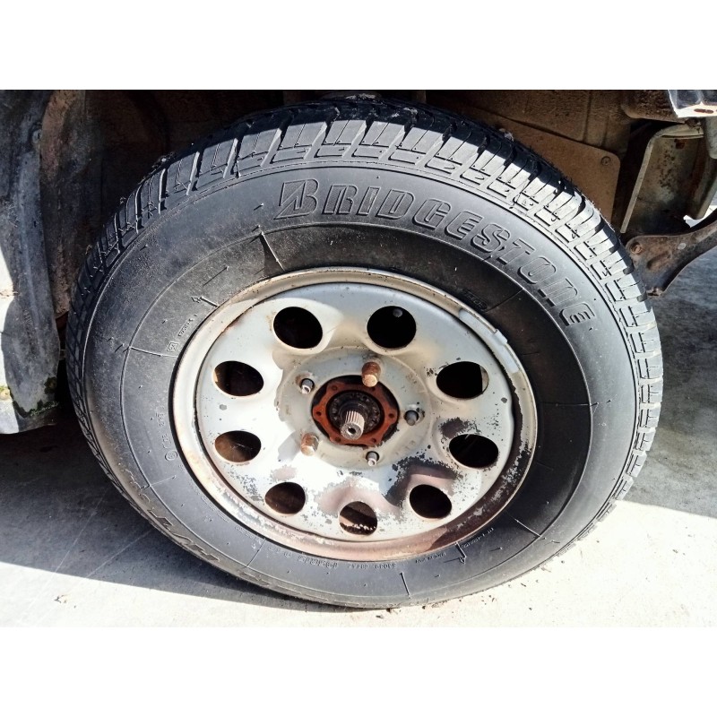 Recambio de neumático para santana santana 300 sa referencia OEM IAM 195R15 94R Recambio de neumático para santana santana 300 sa referencia OEM IAM 195R15 94R