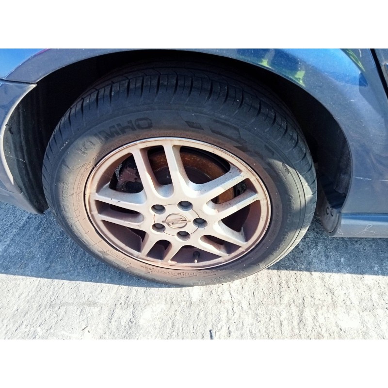 Recambio de neumático para opel vectra c berlina cosmo referencia OEM IAM 215/55R16 93V Recambio de neumático para opel vectra c berlina cosmo referencia OEM IAM 215/55R16 93V