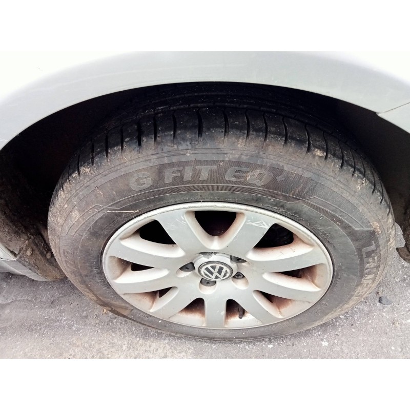 Recambio de neumático para volkswagen passat berlina (3b3) referencia OEM IAM 195/65R15 91H Recambio de neumático para volkswagen passat berlina (3b3) referencia OEM IAM 195/65R15 91H