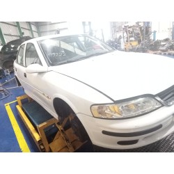 opel vectra a del año 2001