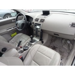 volvo v50 familiar del año 2005
