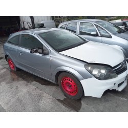 opel astra gtc del año 2007