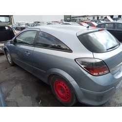 opel astra gtc del año 2007