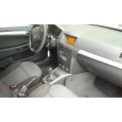 opel astra h berlina del año 2005