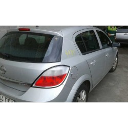 opel astra h berlina del año 2005