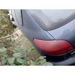 peugeot 206 berlina del año 2001