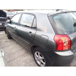 toyota corolla (e12) del año 2004