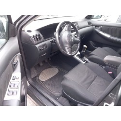 toyota corolla (e12) del año 2004