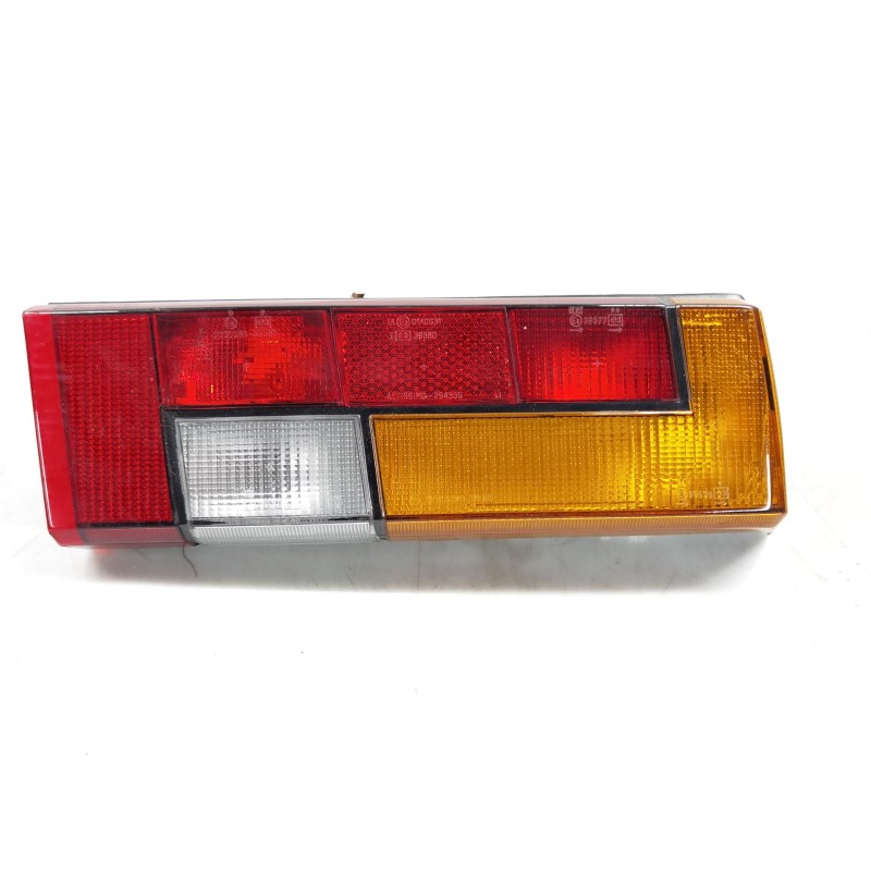 Recambio de piloto trasero derecho para alfa romeo 33 (905_) 1.5 (905.a2g) referencia OEM IAM 60747542 Recambio de piloto trasero derecho para alfa romeo 33 (905_) 1.5 (905.a2g) referencia OEM IAM 60747542