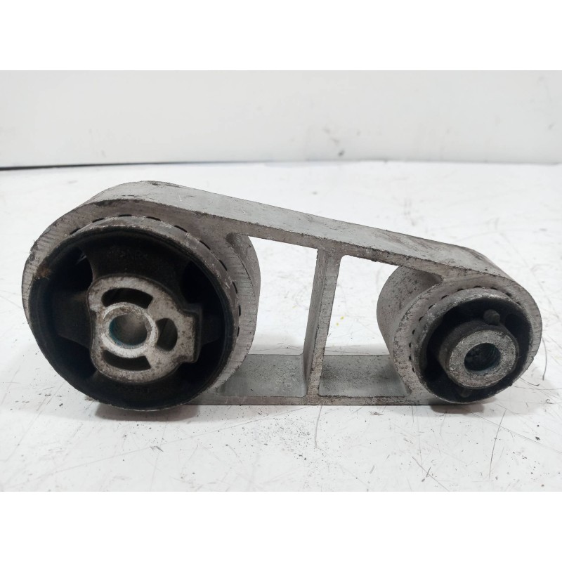 Recambio de soporte motor delantero para ford mondeo berlina (ge) ambiente plus referencia OEM IAM Recambio de soporte motor delantero para ford mondeo berlina (ge) ambiente plus referencia OEM IAM
