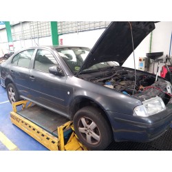 skoda octavia berlina (1u2) del año 2007