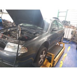 skoda octavia berlina (1u2) del año 2007