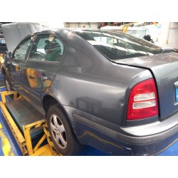 skoda octavia berlina (1u2) del año 2007