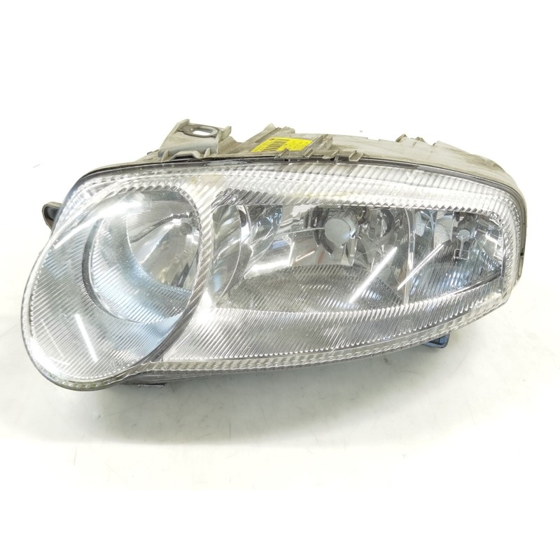 Recambio de faro izquierdo para alfa romeo 147 (190) referencia OEM IAM 468261960 0301186201 Recambio de faro izquierdo para alfa romeo 147 (190) referencia OEM IAM 468261960 0301186201