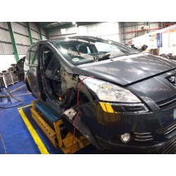 peugeot 5008 del año 2010