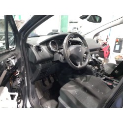 peugeot 5008 del año 2010