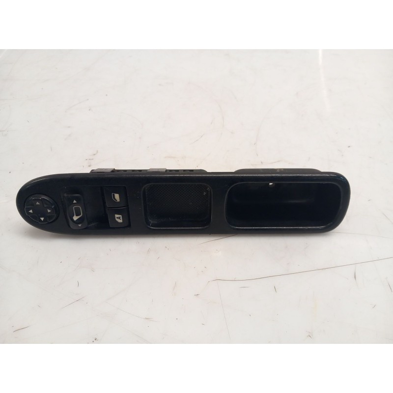 Recambio de mando elevalunas delantero izquierdo para citroën c3 picasso exclusive referencia OEM IAM E2986010B Recambio de mando elevalunas delantero izquierdo para citroën c3 picasso exclusive referencia OEM IAM E2986010B