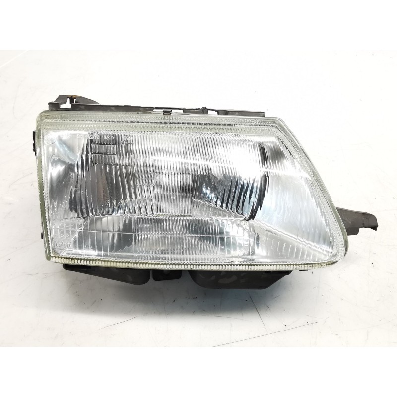 Recambio de faro derecho para citroën saxo referencia OEM IAM 6205N5  